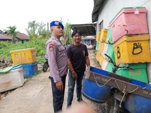 Sat Polairud Polres Ketapang Bripka Gede Alit Laksanakan Patroli Rutin, Imbau Nelayan Waspada Gangguan Kamtibmas Perairan