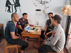 Kanit Binmas Polsek Kendawangan Laksanakan Sambang ke Warga Desa Banjar Sari