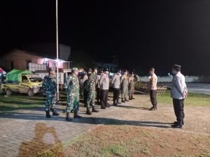 Kapolsek Jelai Hulu Pimpin Apel Gabungan dalam Rangka Cipta Kondisi Pilkades Serentak 2025