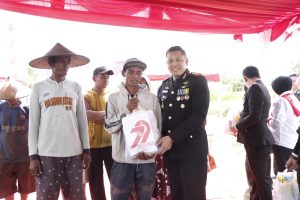 Ajak Petani, Nelayan, Buruh, Petugas Kebersihan, Santri, Mahasiswa Dan Awak Media, Polres Ketapang Gelar Syukuran Hari Bhayangkara Ke-79