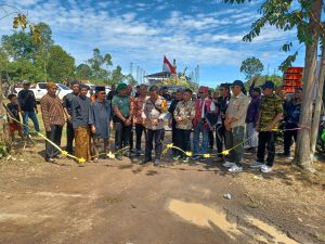 Kapolsek Tumbang Titi Pimpin Pengamanan Kegiatan “Gerebek Suro” dan Sedekah Bumi oleh Paguyuban Ikar Jati