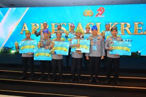 Sabet Juara III, Polres Ketapang Terima Penghargaan Lomba Kampung Bebas Narkoba dalam Acara Awarding Day Apresiasi Kreasi Polri untuk Masyarakat