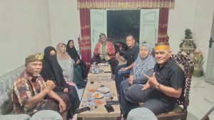 Pengurus DPD POM Ketapang Bersiraturahmi   DiKediaman Ketua DPD FKOB Ketapang