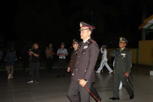 Momen Renungan Suci, Kapolres Ketapang Ajak Warga Untuk Mengimplementasikan Semangat Para Pahlawan Dalam Memperingati Hari Kemerdekaan