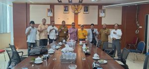 Audiensi Sengketa Lahan 2.500 Hektar di Desa Kemuning Biutak, MHS, Ketapang, LBH RHI Kecewa Sikap Pemkab