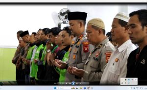 Kirim Doa Untuk Affan Kurniawan, Polres Ketapang Bersama Komunitas Ojol Gelar Sholat Ghaib