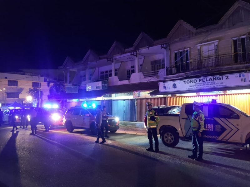 Patroli Gabungan Cipta Kondisi, Polres Ketapang Pastikan Situasi Kamtibmas Tetap Kondusif Di Malam Hari