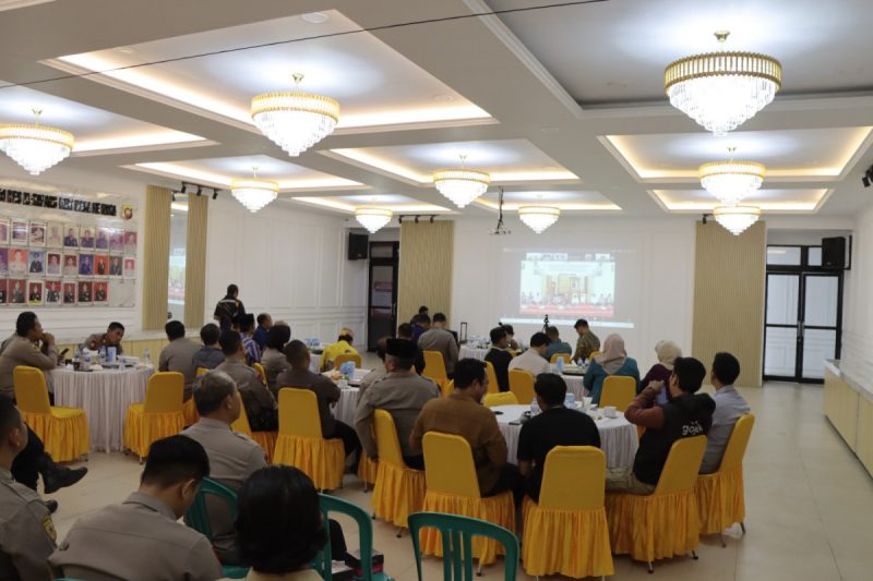 Polda Kalbar Gelar Silaturahmi Dan Diskusi Untuk Demokrasi Inklusif, Polres Ketapang Hadir Melalui Zoom Meeting